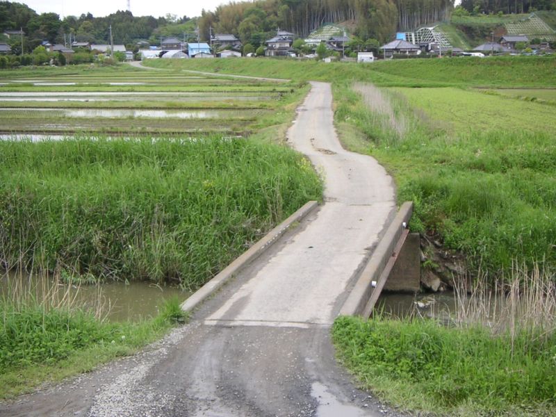 最初の橋