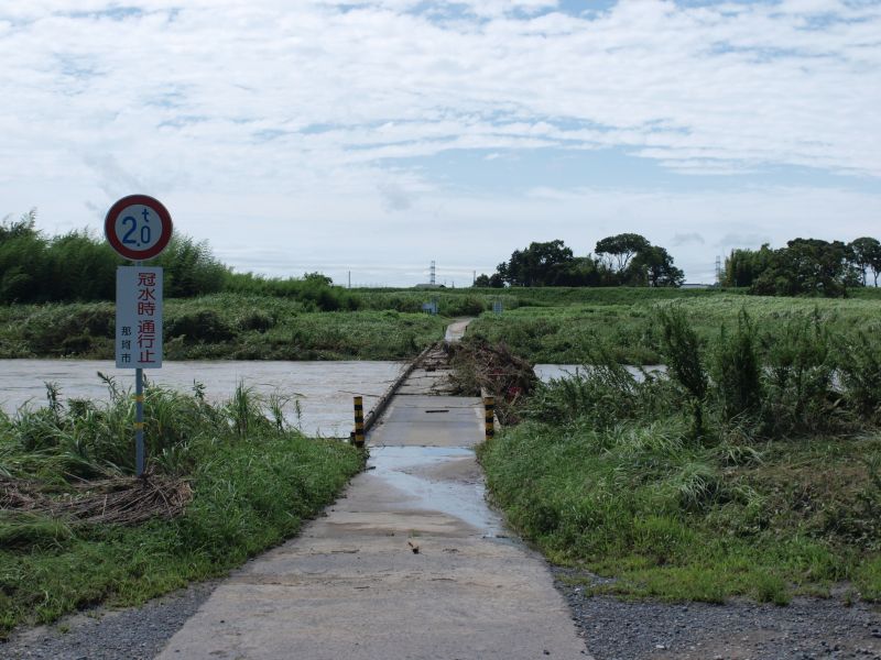 重量制限と幅員制限（常陸太田市側）