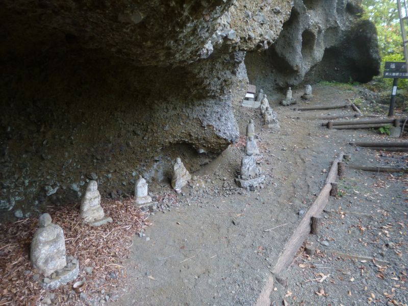 篭岩のお地蔵様