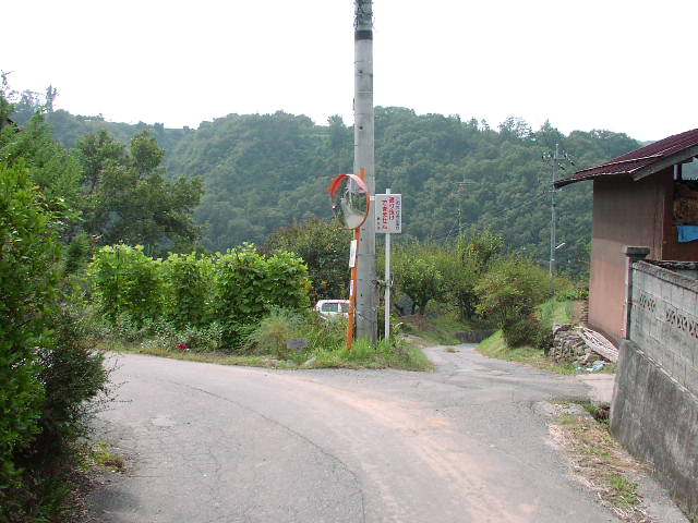 千代駅への分岐