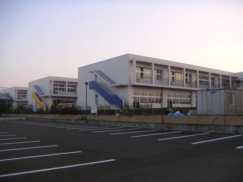 さくらんぼ小学校 西側